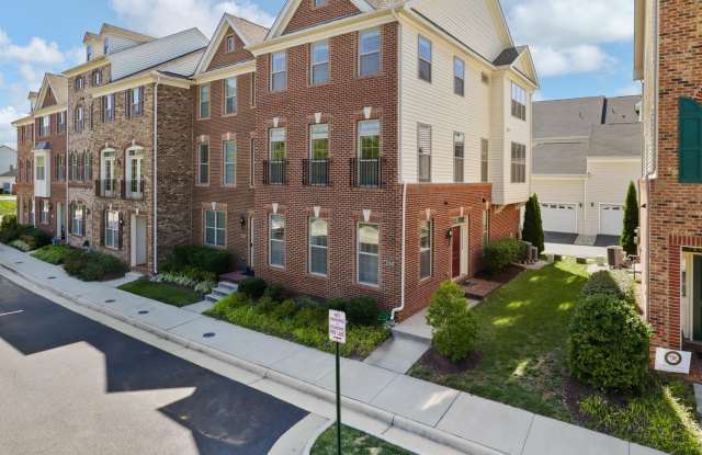 22515 NORWALK SQUARE - 22515 Norwalk Square, Moorefield Station, VA 20148