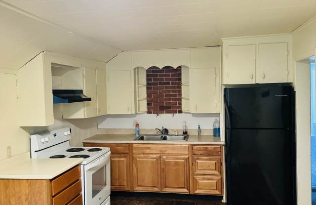 108 Library Ave - 108 Library Avenue, Rutland, VT 05701