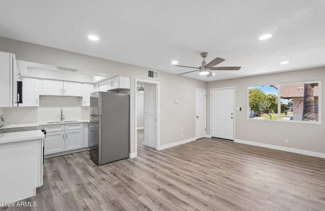 6721 E MCDOWELL Road Gallery 1