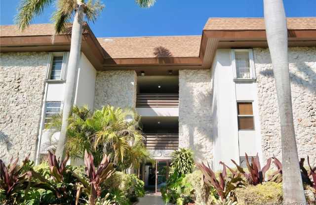 7473 SW 82nd St - 7473 Southwest 82nd Street, Glenvar Heights, FL 33143