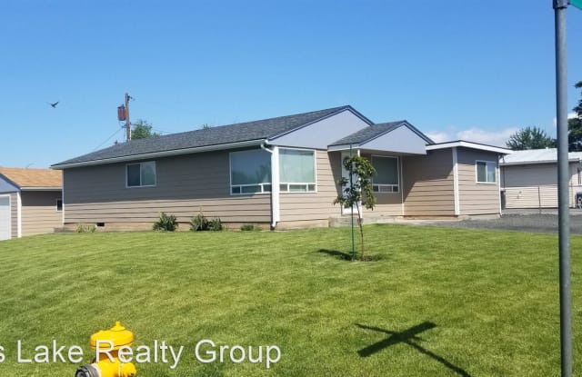 506 Washington - 506 N Washington St, Moses Lake, WA 98837