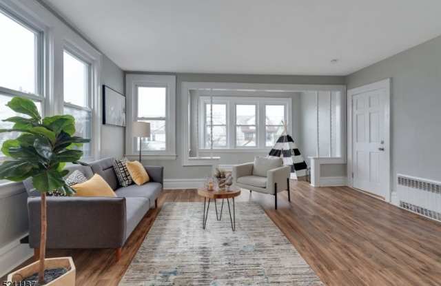 252 Ampere Pkwy Gallery 4