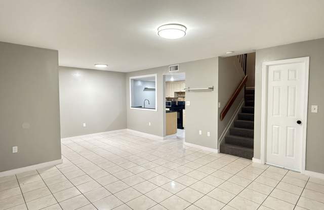 70 Northwest 3rd Lane Gallery 4