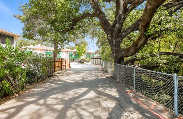 1400 Creekside Apartments CDM photos photos