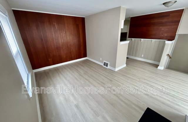 1206 South 1208 Boeke Road - 1208 Gallery 3
