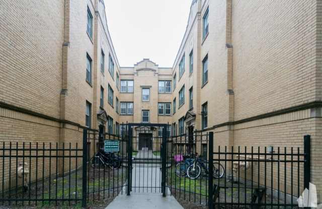 1910 West Winnemac Avenue photos photos 1910 West Winnemac Avenue photos photos