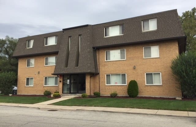 6616 104th Place - 6616 104th Place, Chicago Ridge, IL 60415