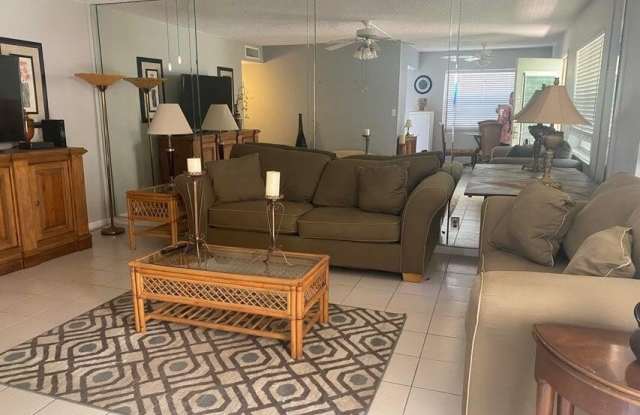 542 Normandy L photos photos