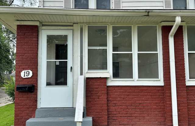 19 S Spencer Avenue Gallery 3