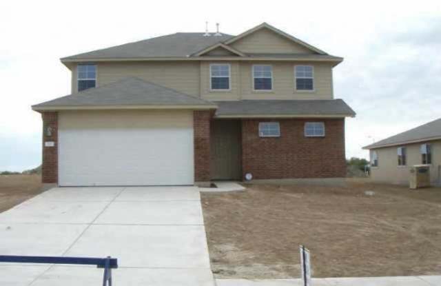 4 bedroom 2.5 bath Kensington Trails home Available in August! photos photos