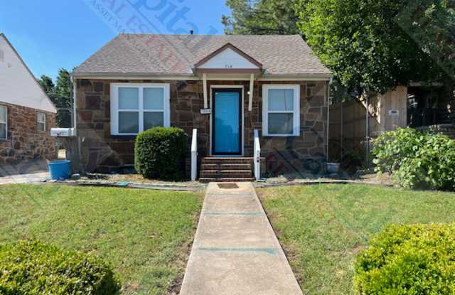 Charming 2 Bedroom photos photos