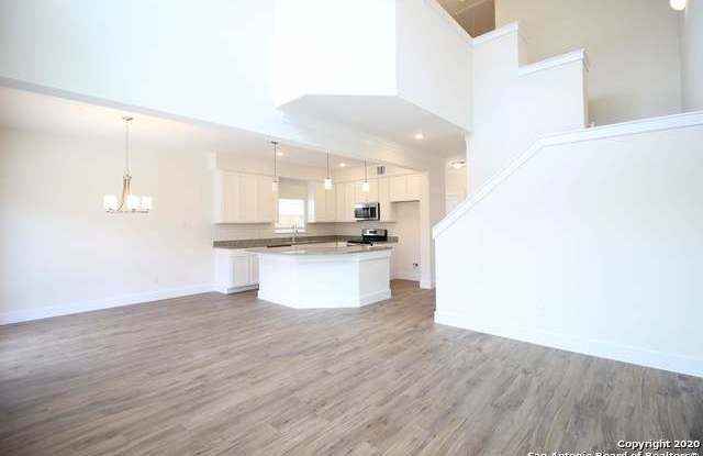 255 Sapphire Gallery 3