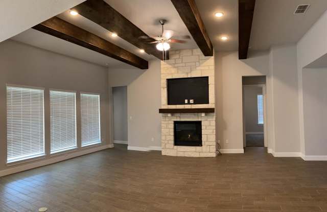 1145 Carriage Loop Gallery 4