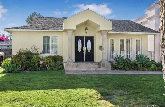 5111 Rubio Avenue photos photos