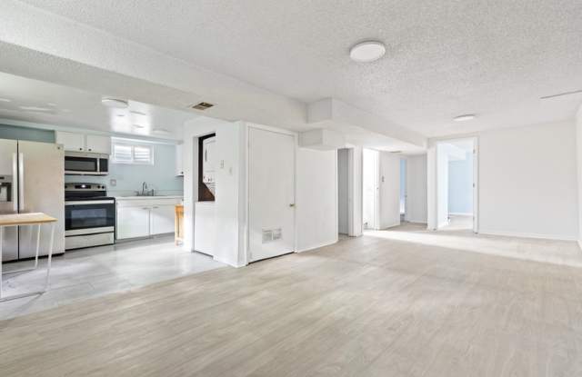 11579 West 58th Avenue - 2 photos photos