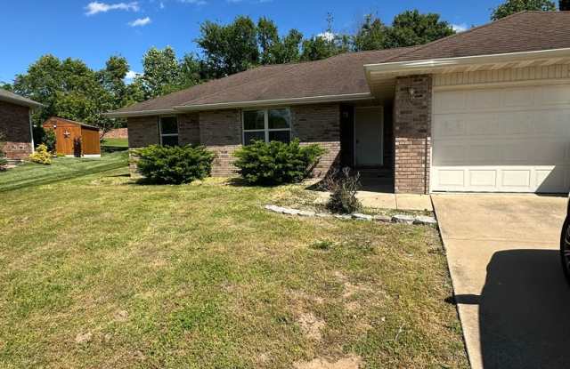 Great Location! Completely remodeled 3 bedroom 2 full bathroom home available now in battlefield!! photos photos