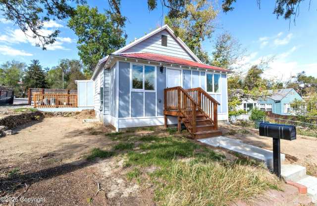 3 Bedroom 2.5 Bathroom Downtown Home For Rent Gallery 4