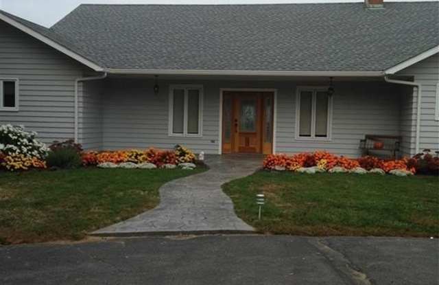 180 Bayview Avenue - 180 Bayview Avenue, Newport County, RI 02871