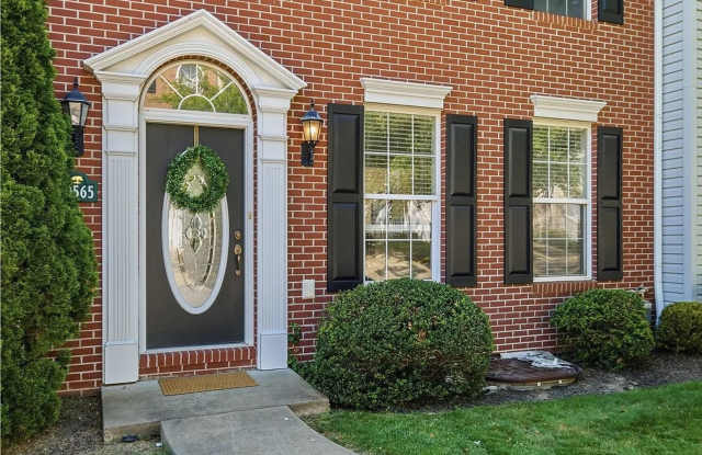 Beautiful Home with LVP Flooring Throughout | Finished Basement | Available Now Gallery 4