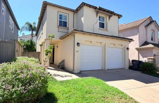 Large home in Ivey Ranch!! Gallery 1