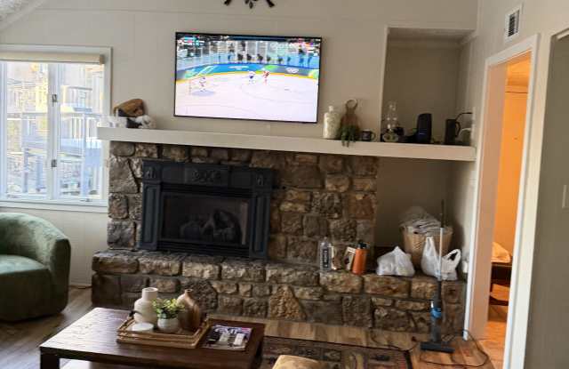 150 Glenwood Ln photos photos