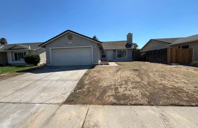 Newly Renovated - 3Br/2BA/ 1440SF Coming Soon! Tenant pays $175 monthly towards WS - 8240 Summer Falls Circle, Florin, CA 95828