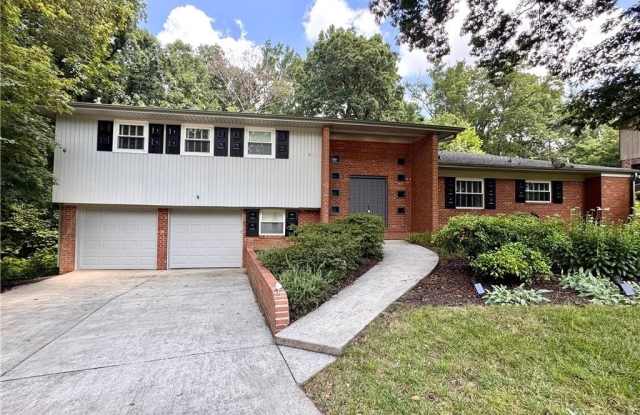 501 Forestdale Drive - 501 Forestdale Drive, Jamestown, NC 27282