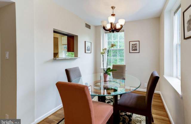 3951 LANGLEY Court NW Gallery 4