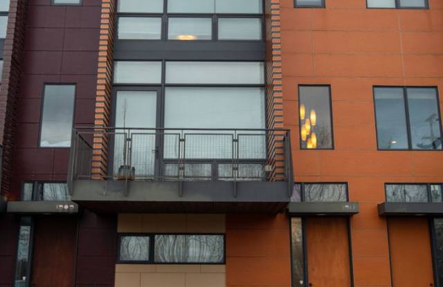 Little Italy Townhome - 1911 E 119th St , Cleveland, OH 44106 photos photos