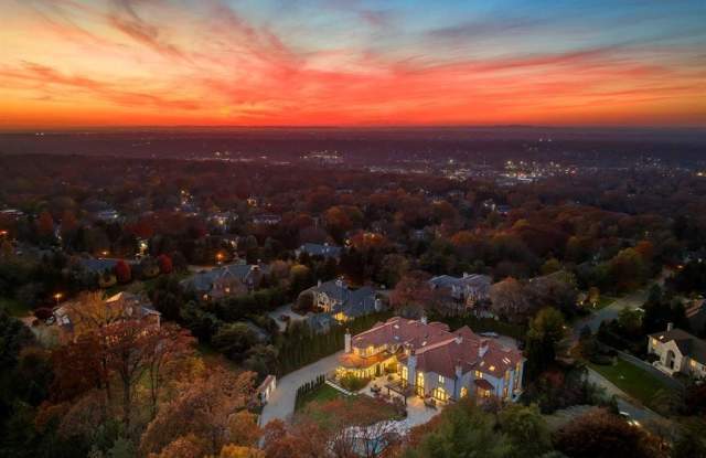 142 Hoover Drive Gallery 3
