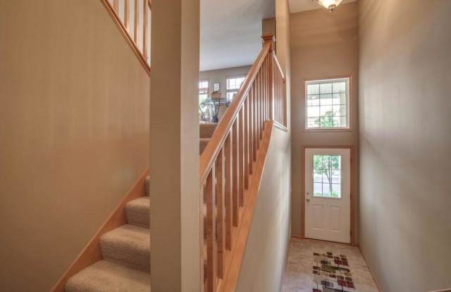 8475 Emery Parkway N Gallery 2