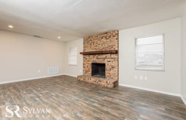 8215 Bluestar Circle Gallery 2
