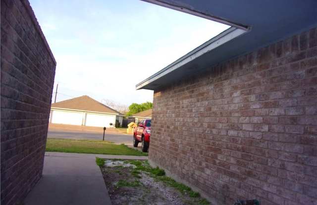 6621 Rhine Drive Gallery 2