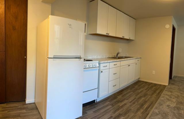 2924 Nassau St photos photos