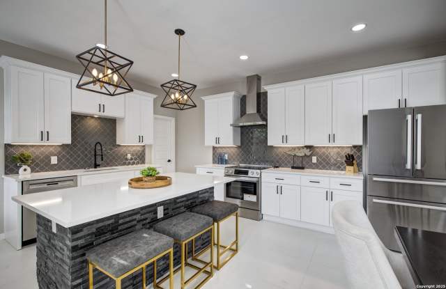 515 Nolan photos photos