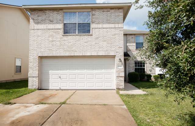 12817 Ring Dr Gallery 2