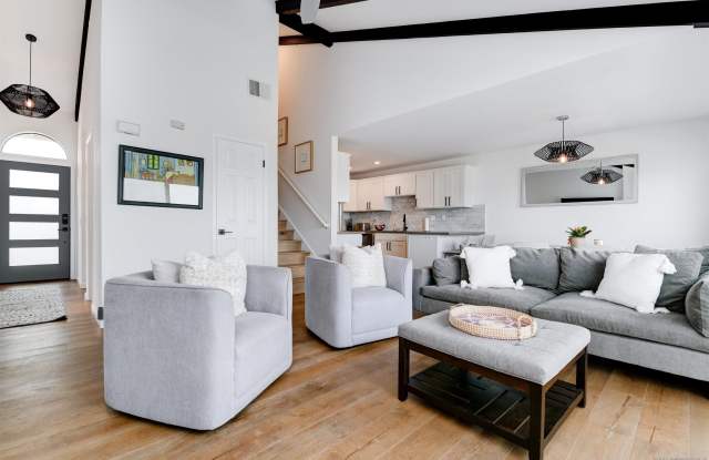 807 Highland Dr - 807 Highland Drive, Solana Beach, CA 92075