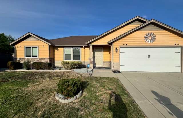 Spacious 3-Bedroom Home on a Cul-de-Sac Gallery 1
