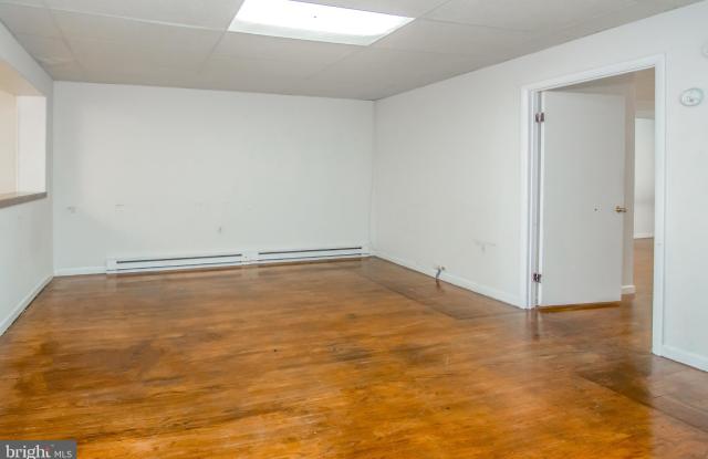 211 S HIGHLAND AVENUE Gallery 2