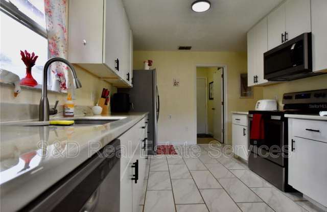 1774 Birchwood Loop Gallery 4