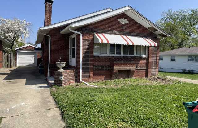 1352 East Riverside Avenue photos photos