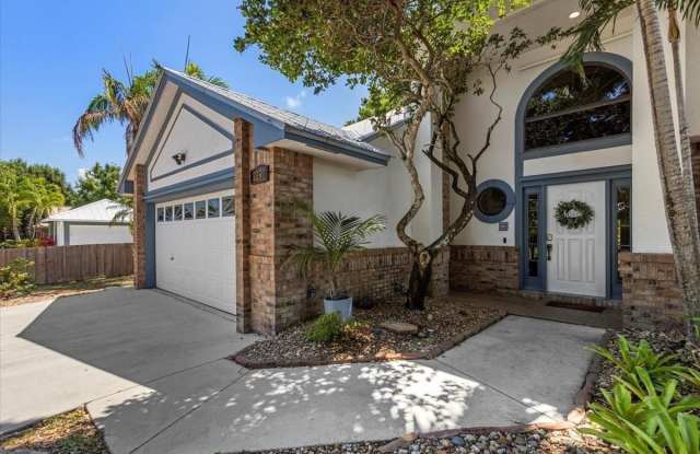 2250 SE Country Club Lane Gallery 2