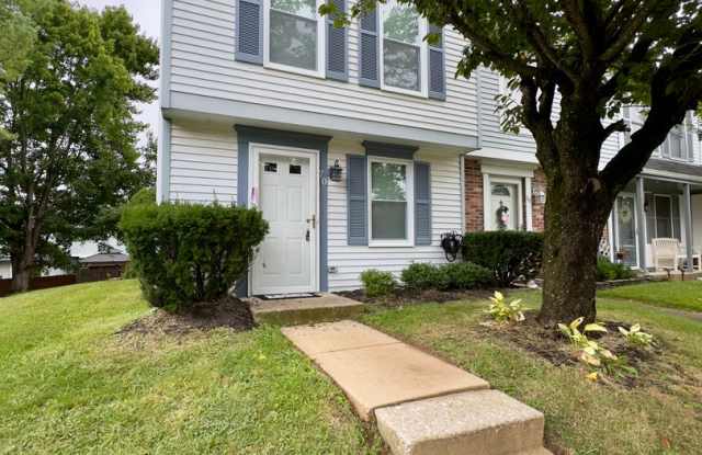 Charming 2 Bedroom/1.5 Bathroom End-Row Townhome in White Marsh, MD! photos photos