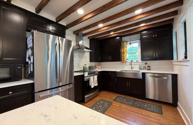 Modern 2 Bed / 1.5 Bath Single-Family Home with Stylish Kitchen & Private Backyard in Peekskill photos photos Modern 2 Bed / 1.5 Bath Single-Family Home with Stylish Kitchen & Private Backyard in Peekskill photos photos