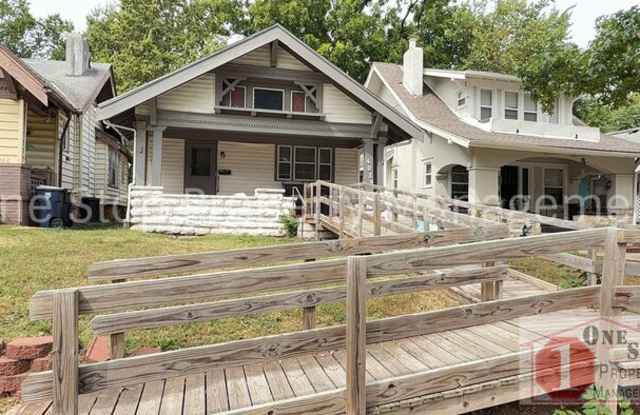 4034 Agnes Avenue photos photos
