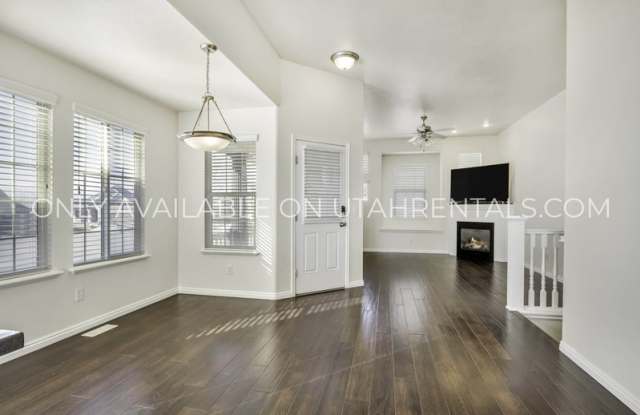 4306 N Chestnut Oak Dr Gallery 4