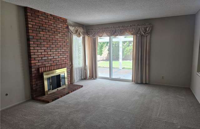 4547 Chelsea Court Gallery 4