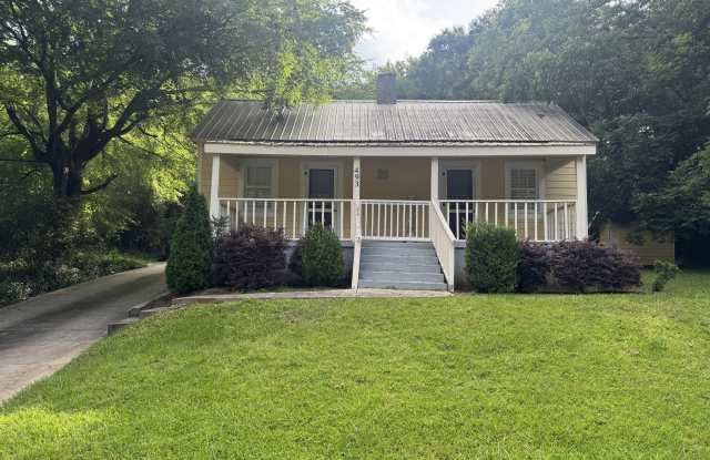 493 E Washington photos photos