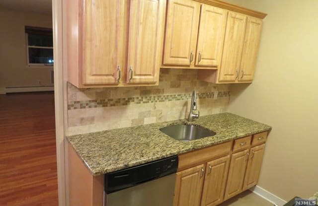 450 Island Road - 450 Island Rd, Ramsey, NJ 07446