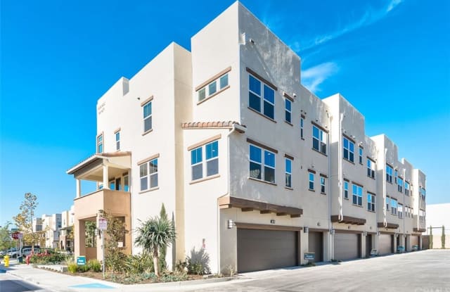 5852 Spring Gallery 3
